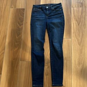 Joe’s Jeans The Icon Mid Rise Skinny Jeans Size 28 color Flawless